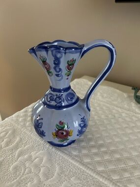Vtg Vestal Alcobaca pitcher/vase